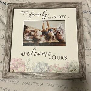 Brand new 4 x 6 pictured frame “every family has a story welcome to ours“